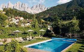 Hotel Tyrol